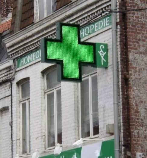 светодиодный крест для аптек в Архангельске. фото
